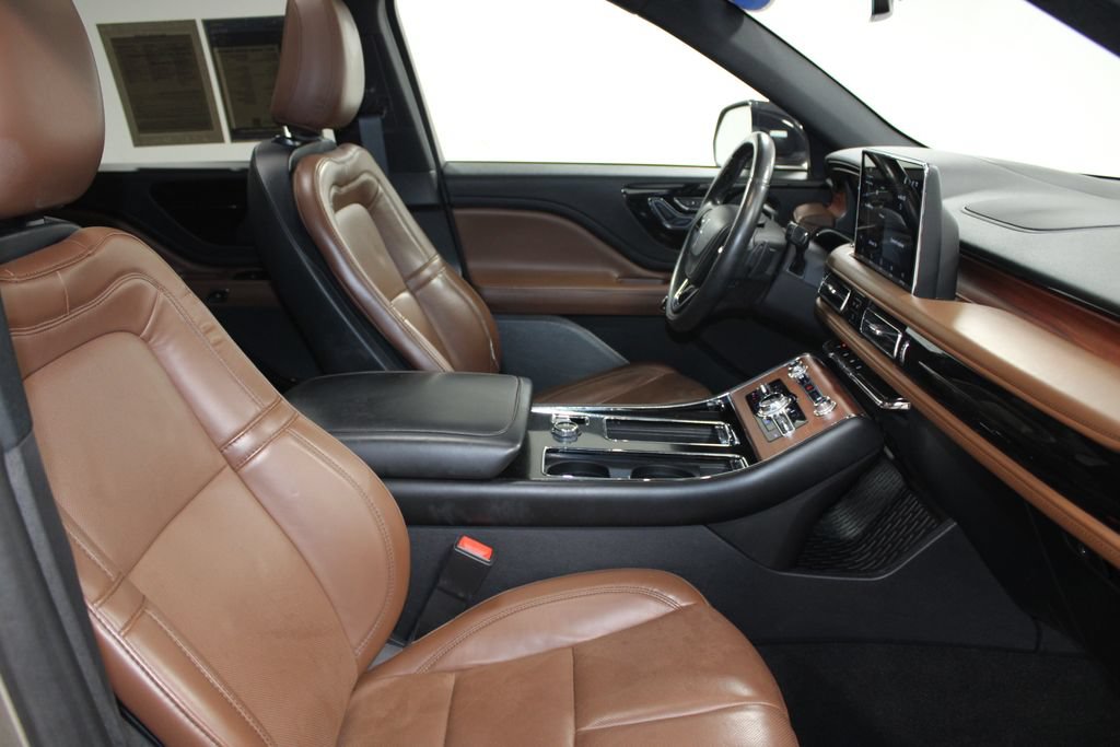Used 2021 Lincoln Aviator Reserve w/ Equipment Group 201A AWD/4WD image 29