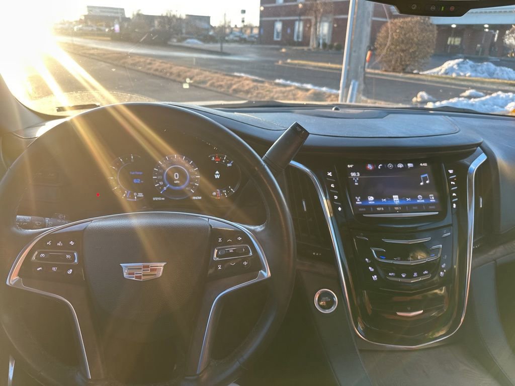 Used 2016 Cadillac Escalade Premium image 13
