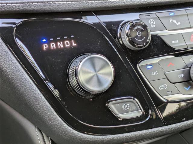 New 2026 Chrysler Pacifica Limited image 16