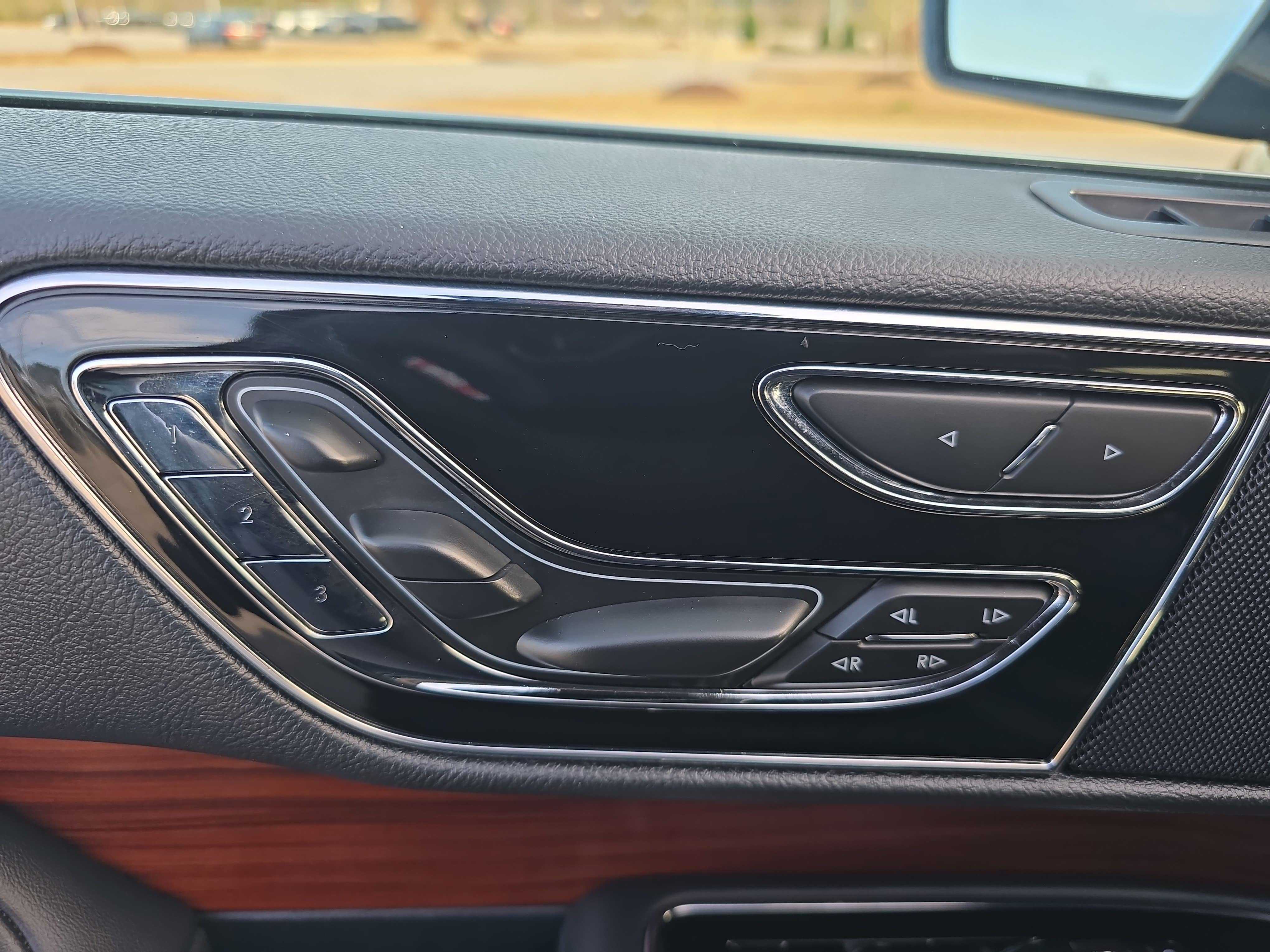 Used 2024 Lincoln Navigator Reserve image 30