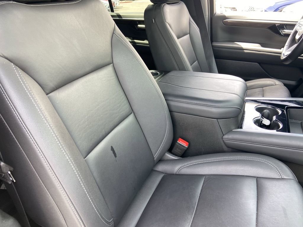 Used 2025 Chevrolet Tahoe LT image 24