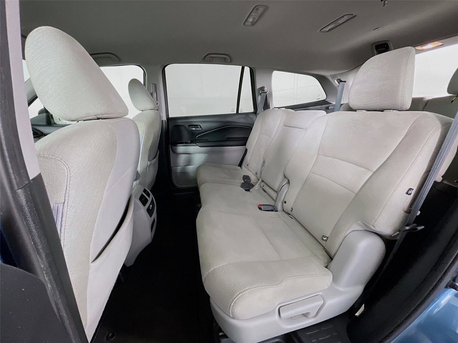 Used 2017 Honda Pilot EX image 27