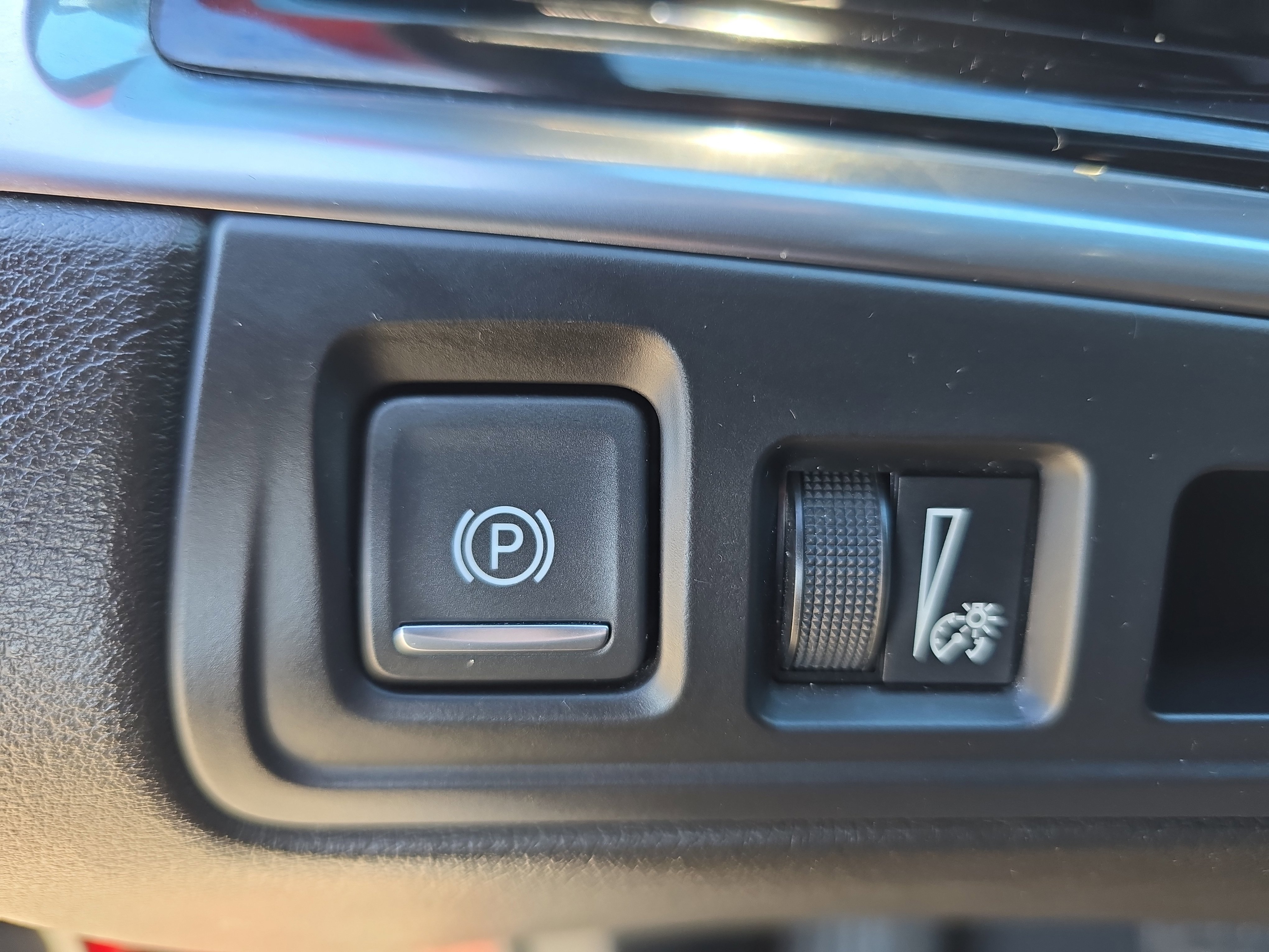 Used 2023 Cadillac XT6 Premium Luxury image 28