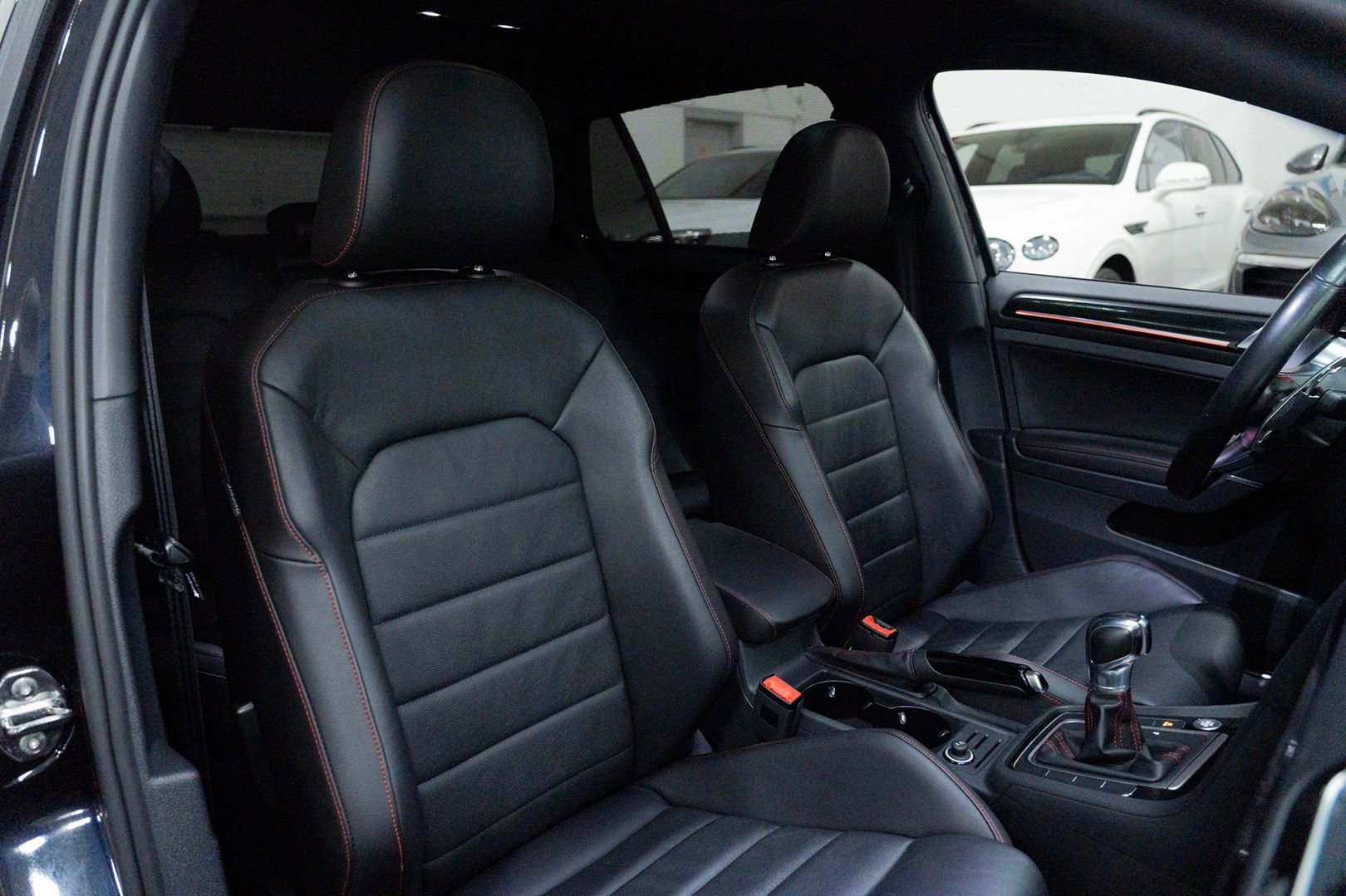 Used 2017 Volkswagen GTI Autobahn FWD image 35