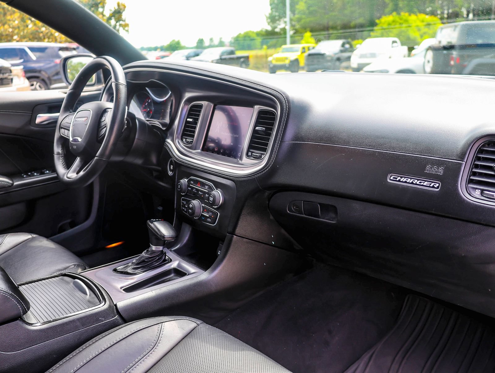 Used 2021 Dodge Charger SXT w/ Plus Group AWD/4WD image 8