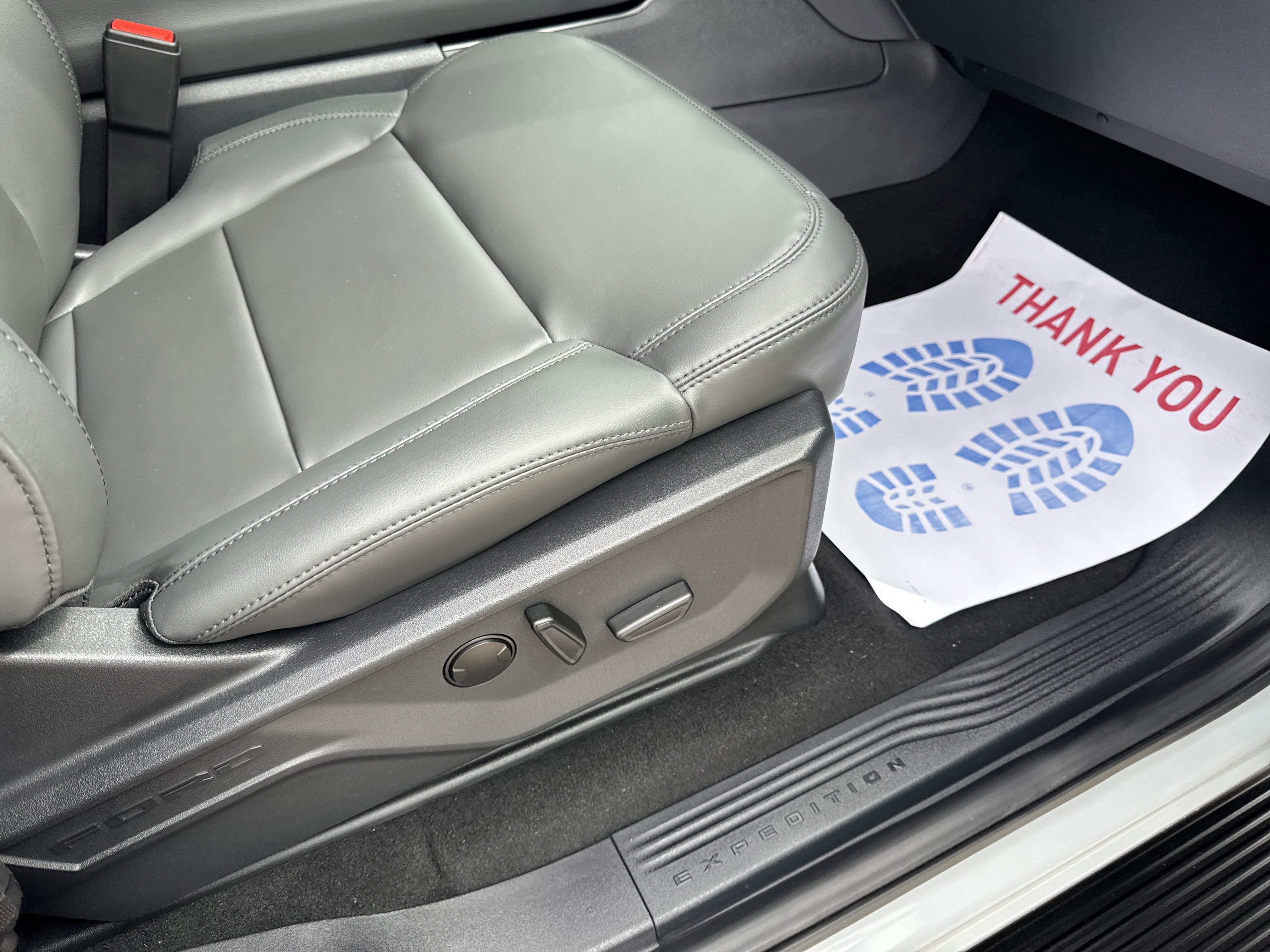 New 2026 Ford Expedition Active image 19