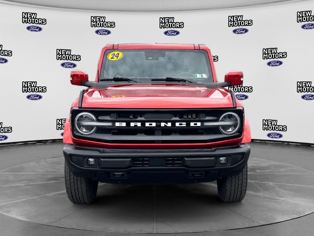 Used 2024 Ford Bronco Outer Banks AWD/4WD image 9