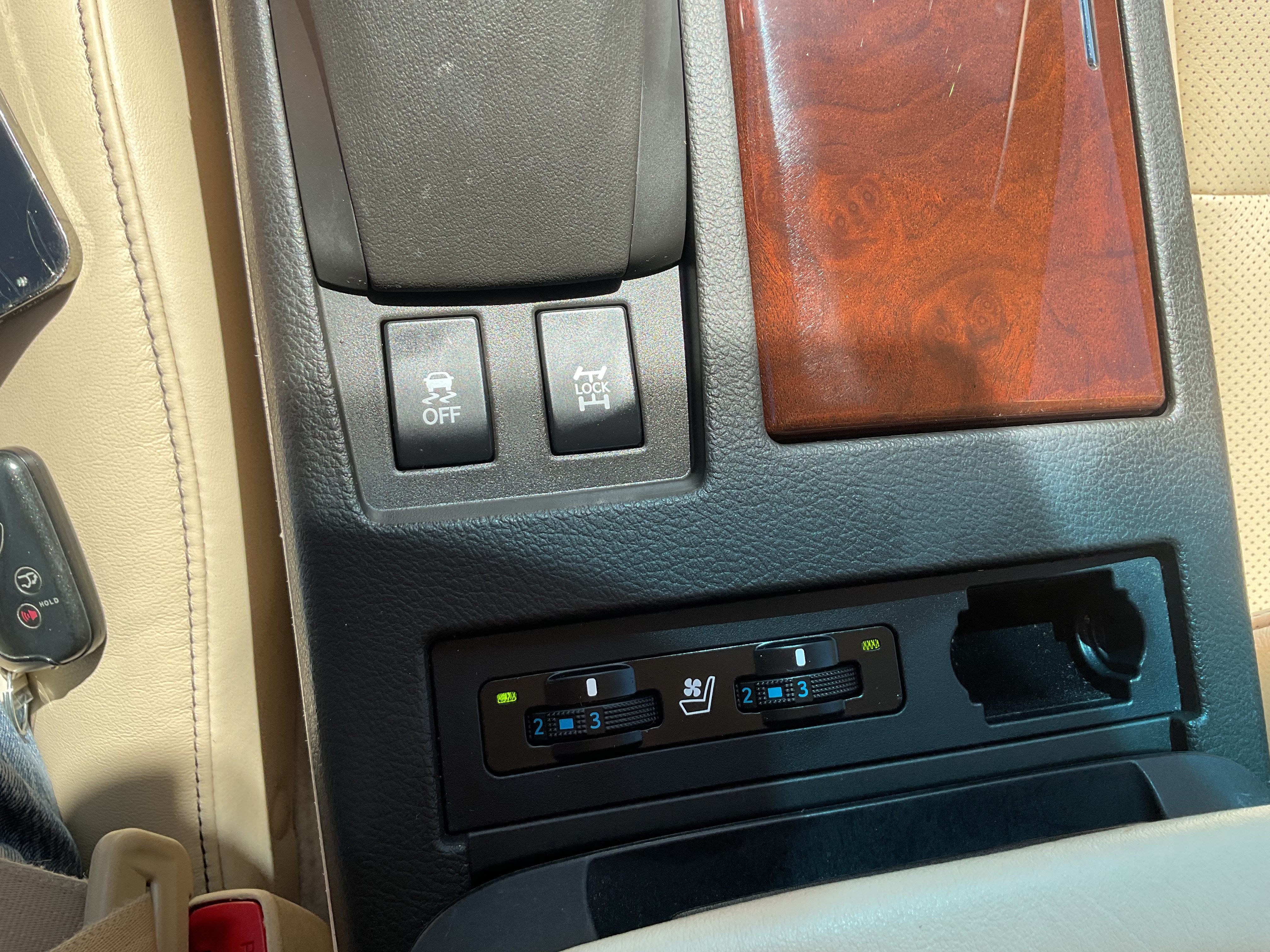 Used 2013 Lexus RX 350 AWD w/ Navigation Pkg image 14