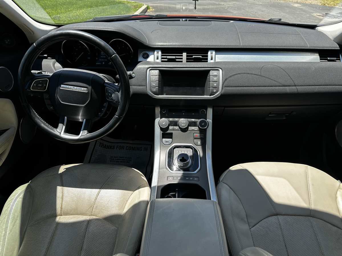 Used 2016 Land Rover Range Rover Evoque HSE image 18