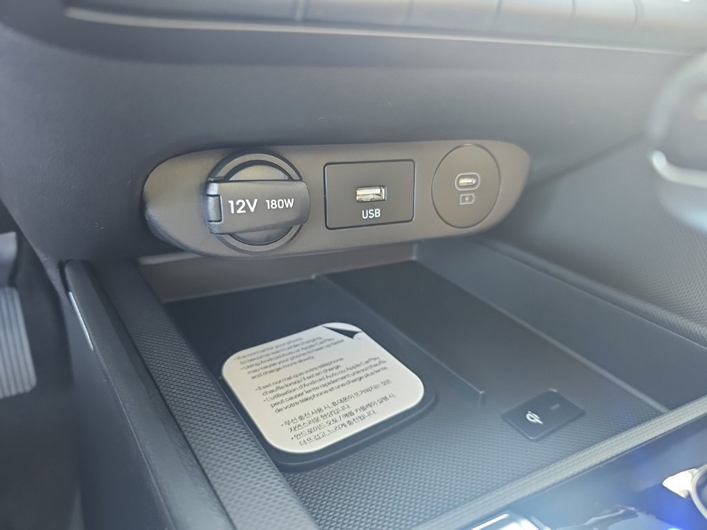 New 2026 Hyundai Elantra Limited FWD image 21