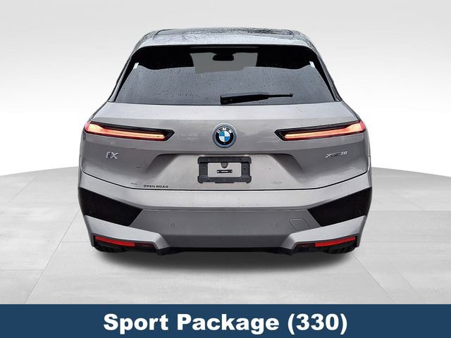 Used 2024 BMW iX xDrive50 w/ Premium Package image 6