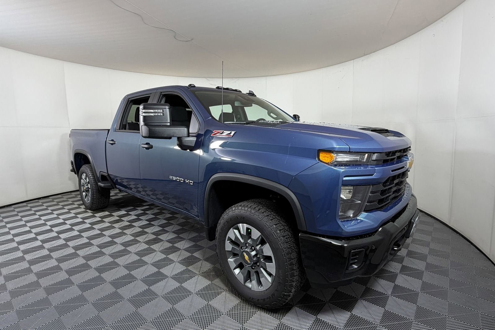 New 2026 Chevrolet Silverado 2500 Custom w/ Custom Value Package AWD/4WD image 1