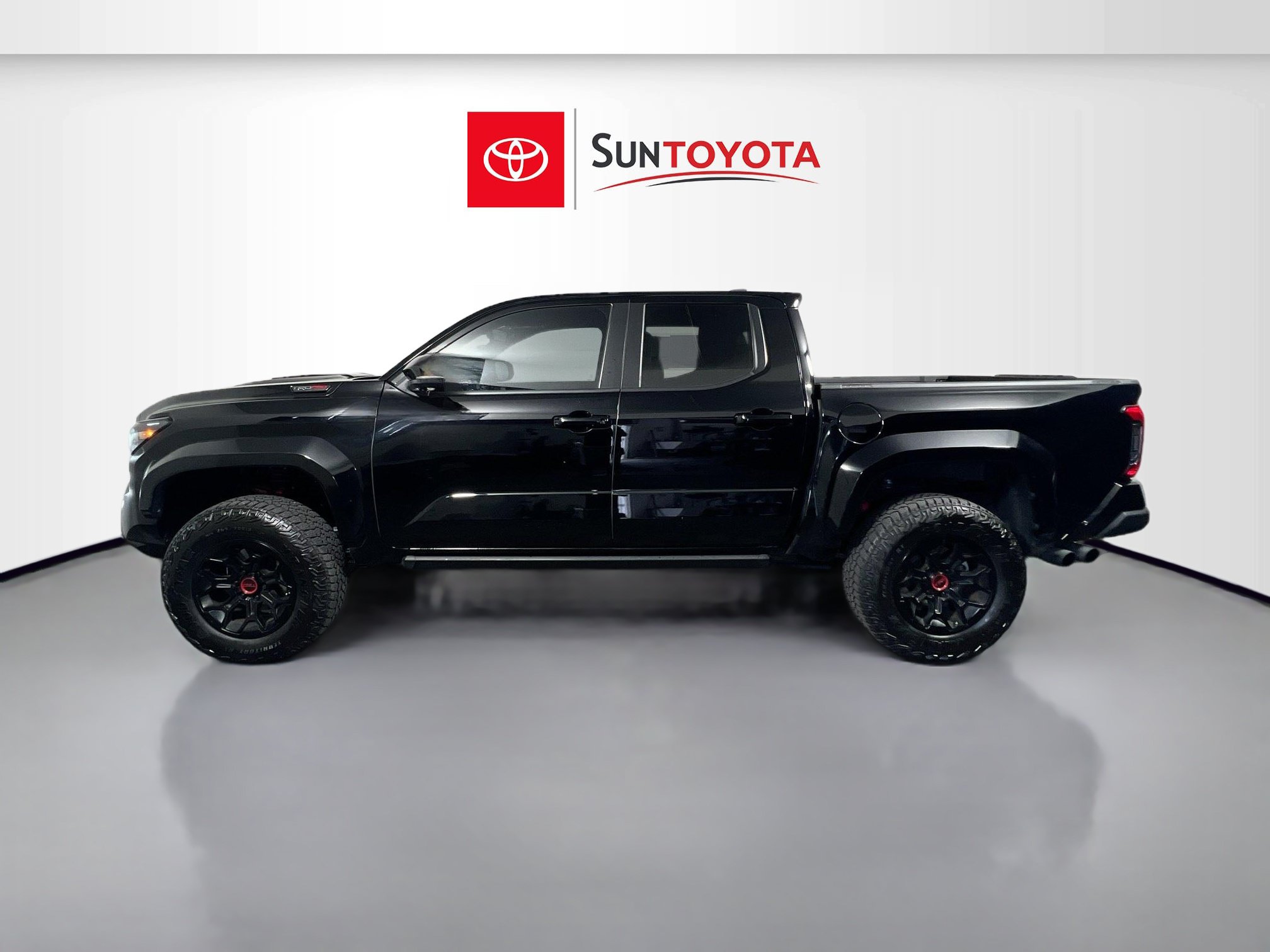 Used 2024 Toyota Tacoma TRD Pro AWD/4WD image 7