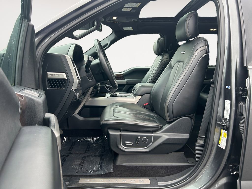 Used 2016 Ford F150 Platinum w/ Equipment Group 701A Luxury image 15