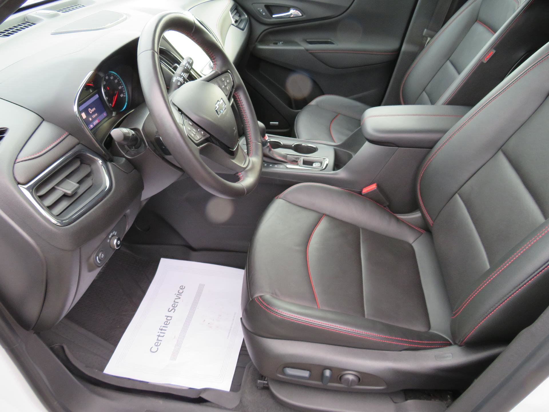 Used 2022 Chevrolet Equinox RS w/ RS Leather Package image 3
