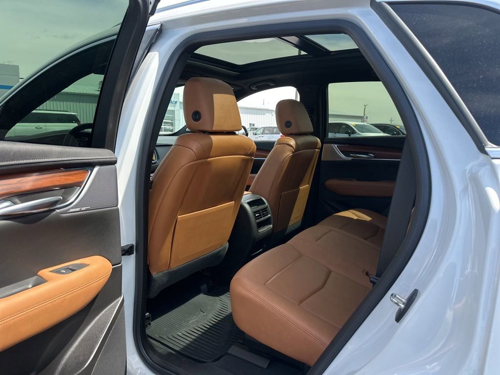 Used 2021 Cadillac XT5 Premium Luxury AWD/4WD image 22