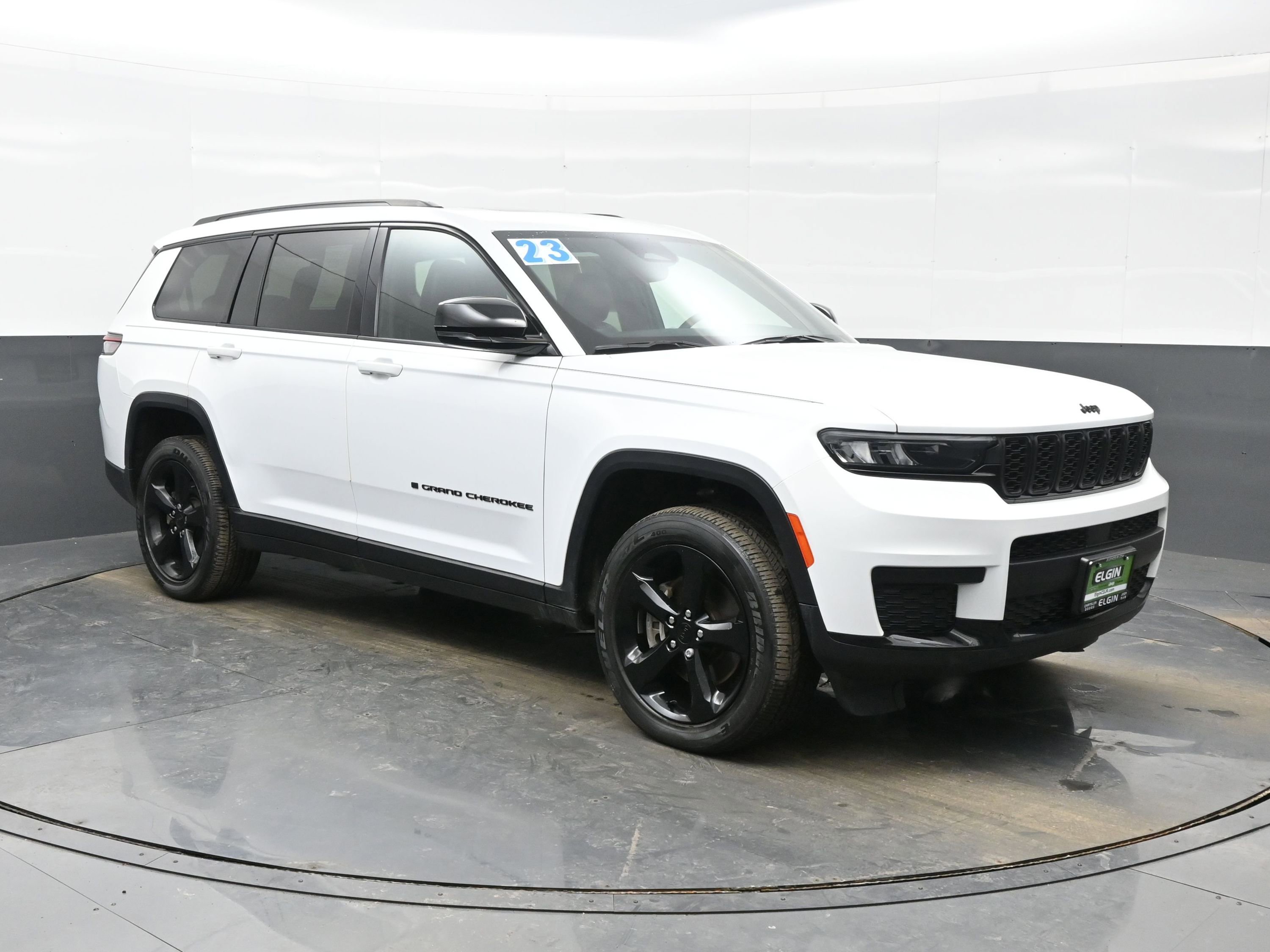 Used 2023 Jeep Grand Cherokee L Laredo image 8