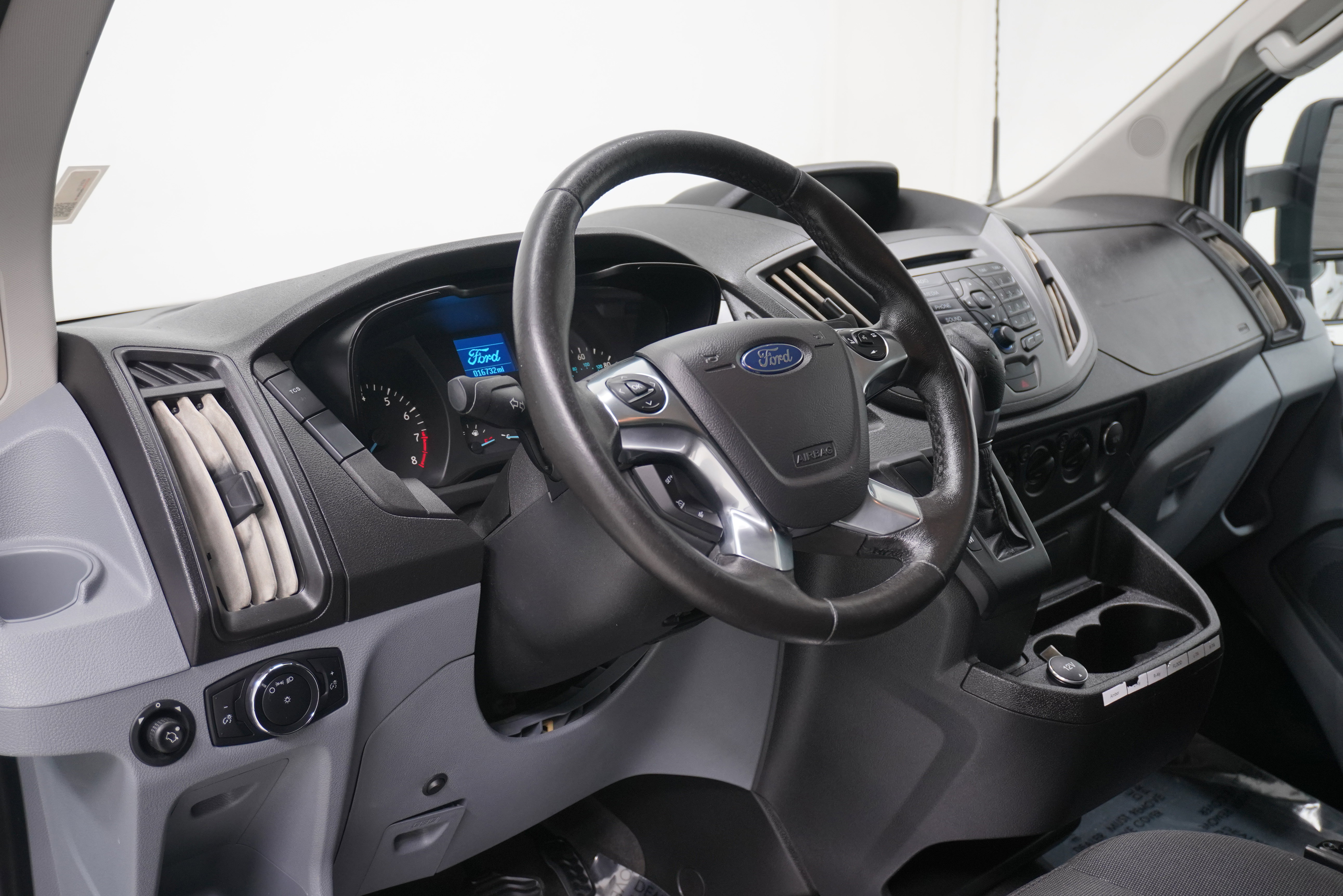 Used 2017 Ford Transit 350 XL RWD image 7