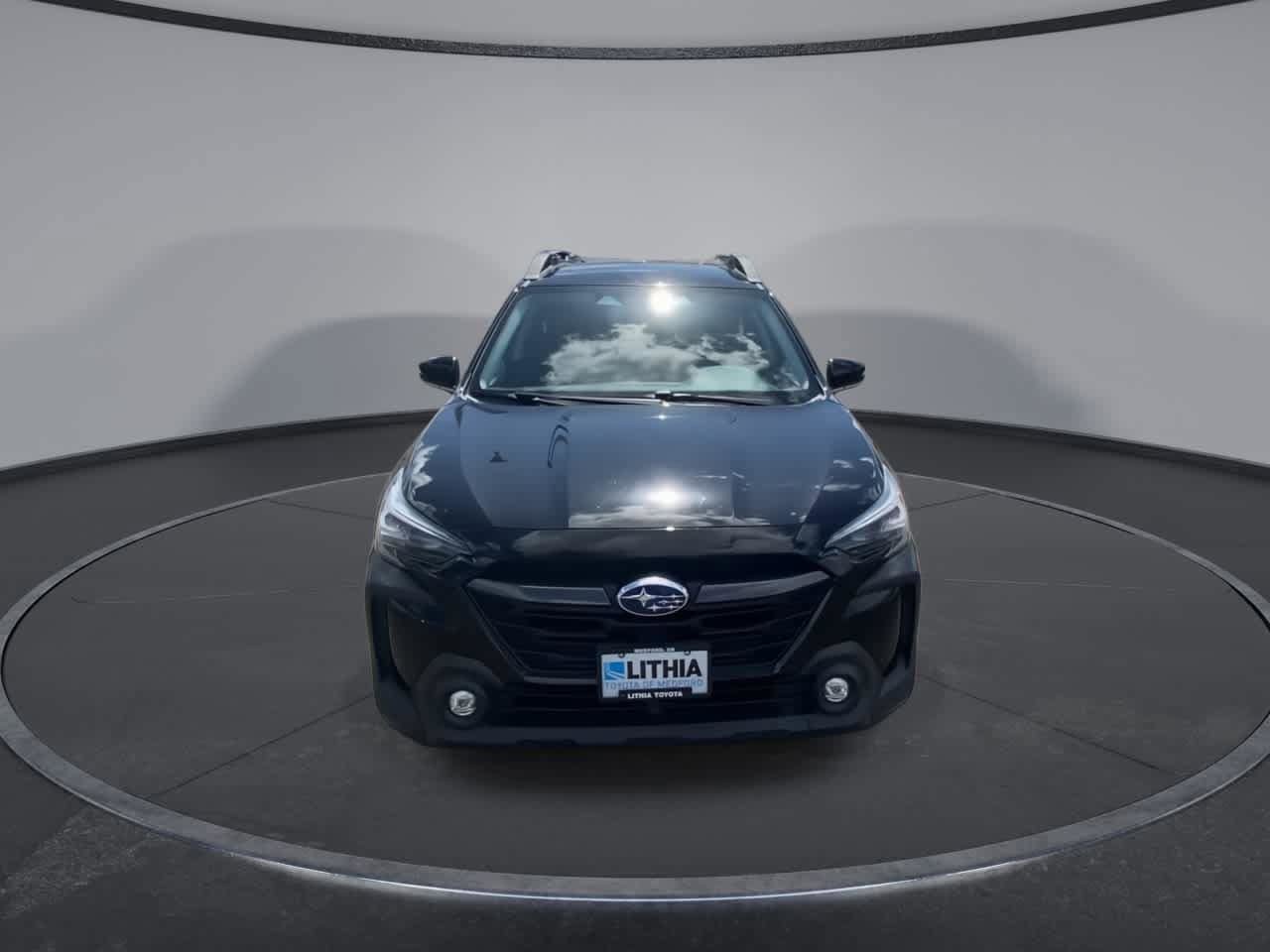 Used 2023 Subaru Outback Premium AWD/4WD image 3