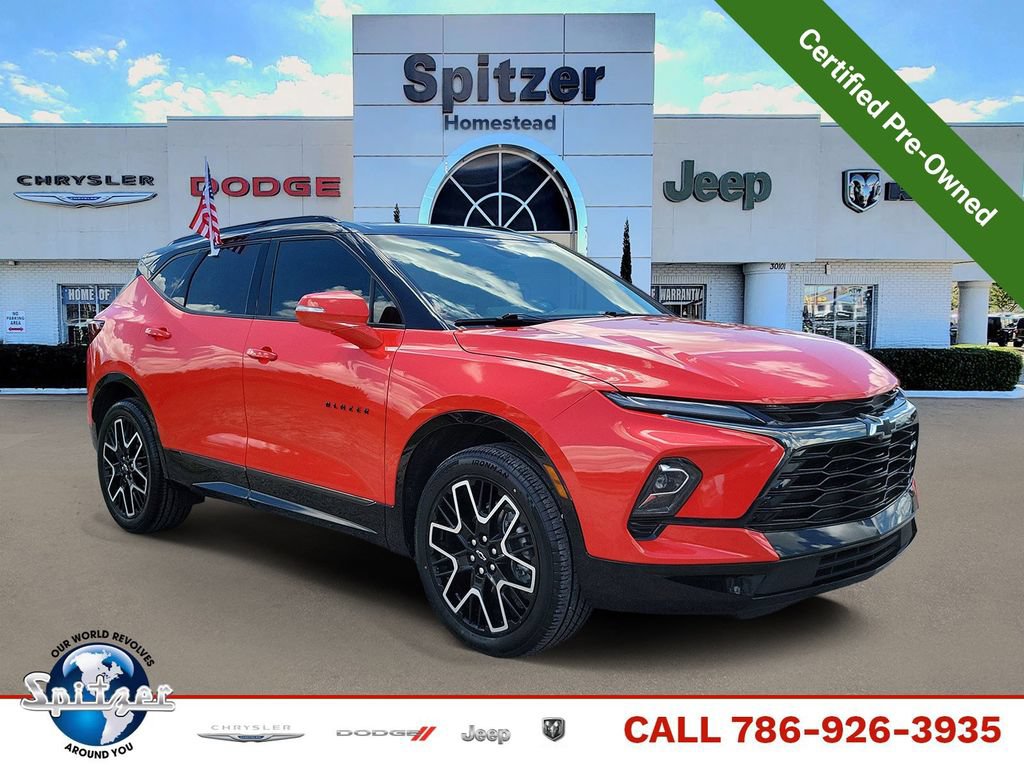 Used 2025 Chevrolet Blazer RS FWD image 1