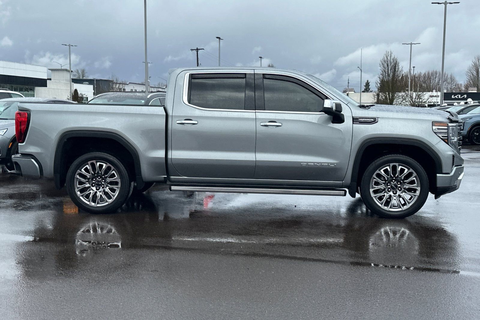 Used 2023 GMC Sierra 1500 Denali Ultimate image 3
