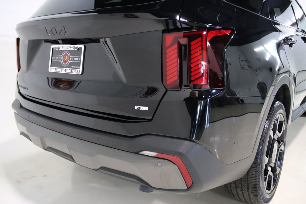 Used 2025 Kia Sorento SX AWD/4WD image 70