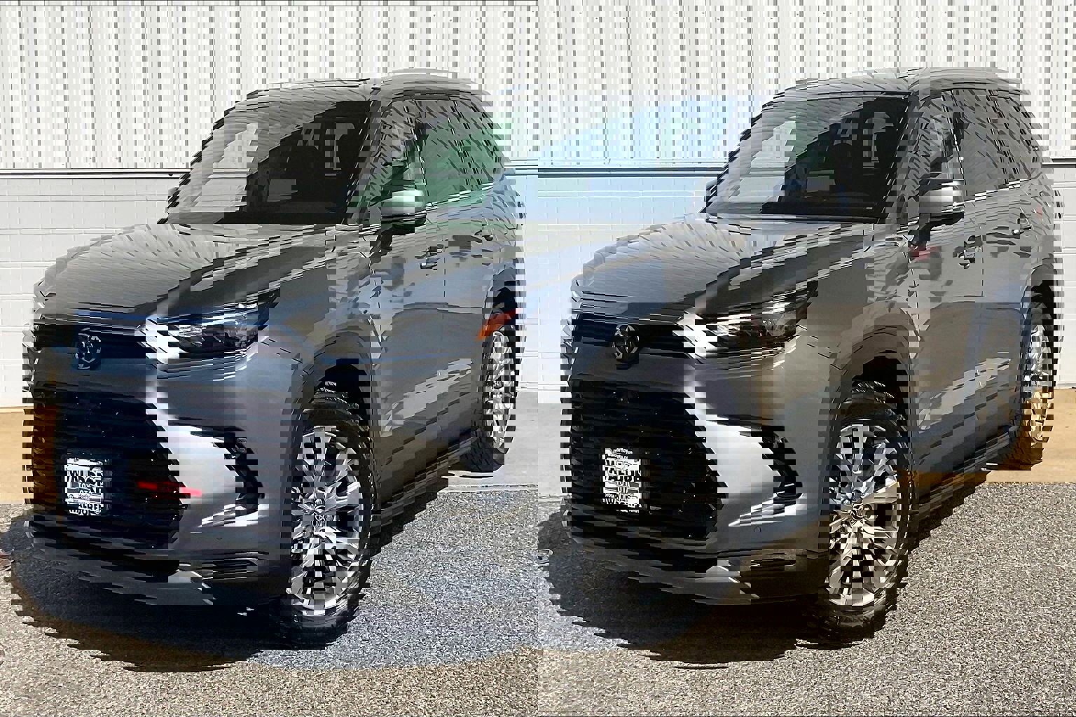 Used 2026 Toyota Grand Highlander Limited image 2