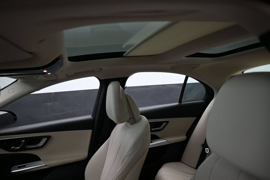 Used 2025 Mercedes-Benz E 350 Sedan w/ Winter Package image 11