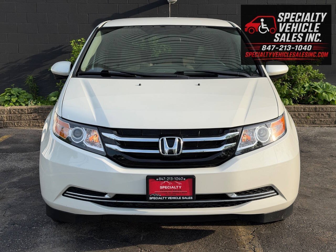 Used 2015 Honda Odyssey EX image 10
