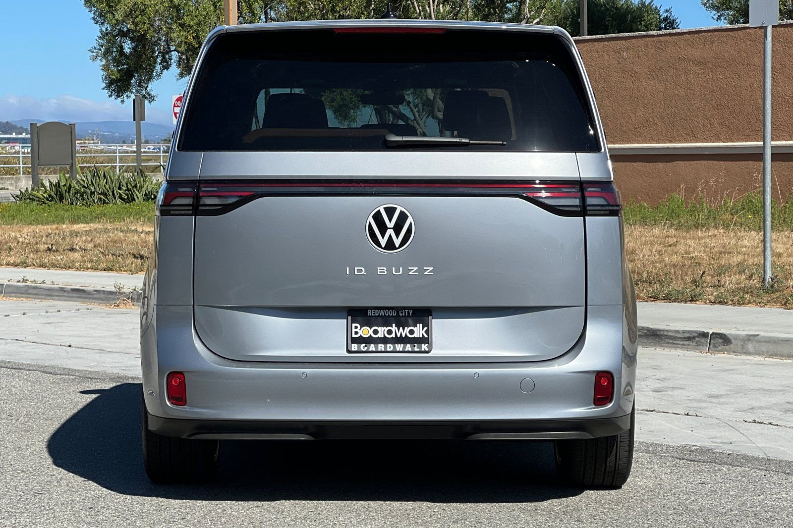 New 2025 Volkswagen ID. Buzz Pro S RWD image 5