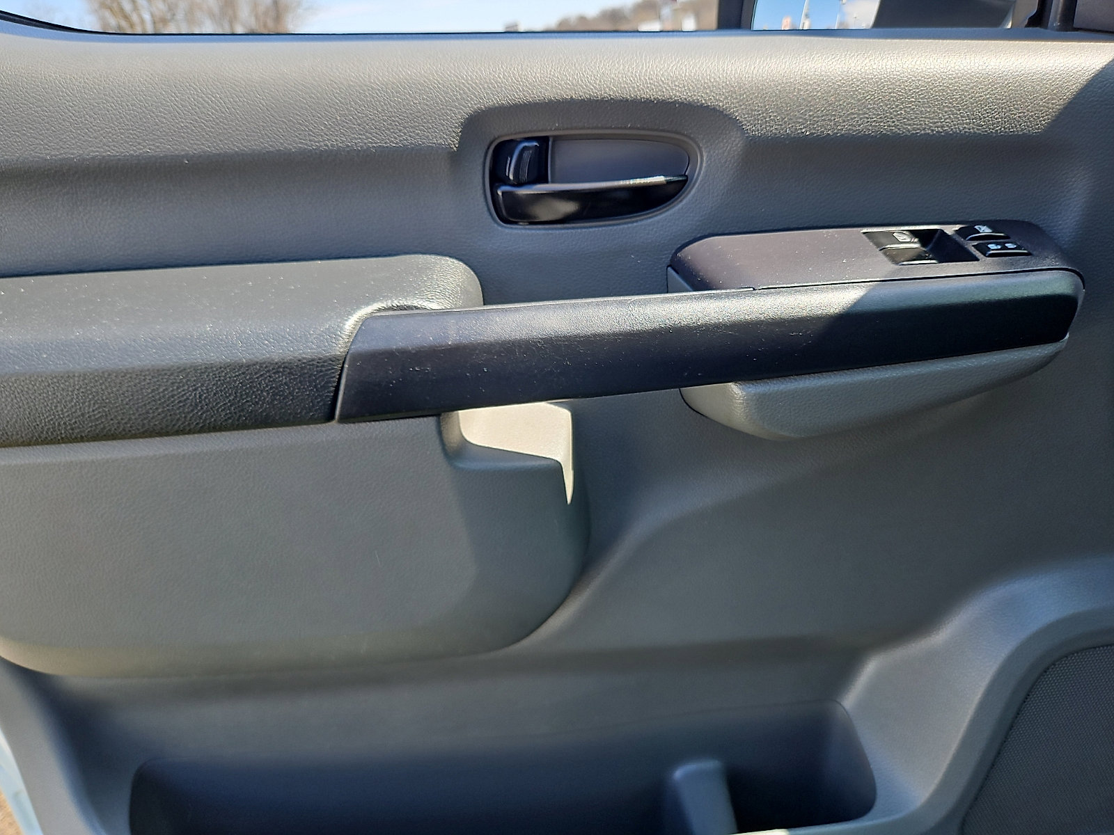 Used 2018 Nissan NV 1500 SV image 12