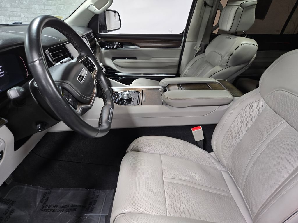 Used 2022 Jeep Grand Wagoneer Series II w/ Premium Group II AWD/4WD image 10
