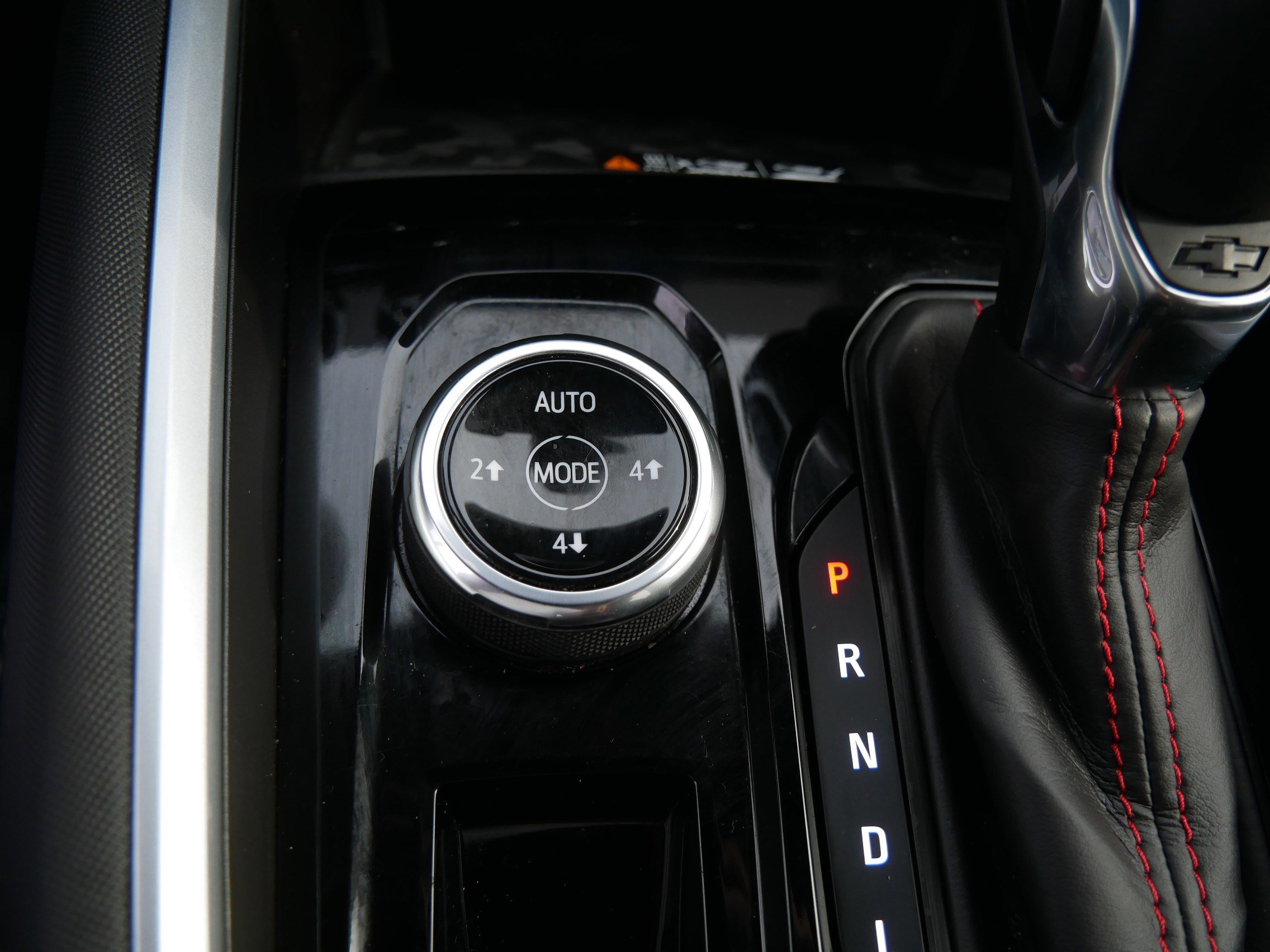 Used 2024 Chevrolet Colorado Z71 w/ Z71 Convenience Package 2 image 30