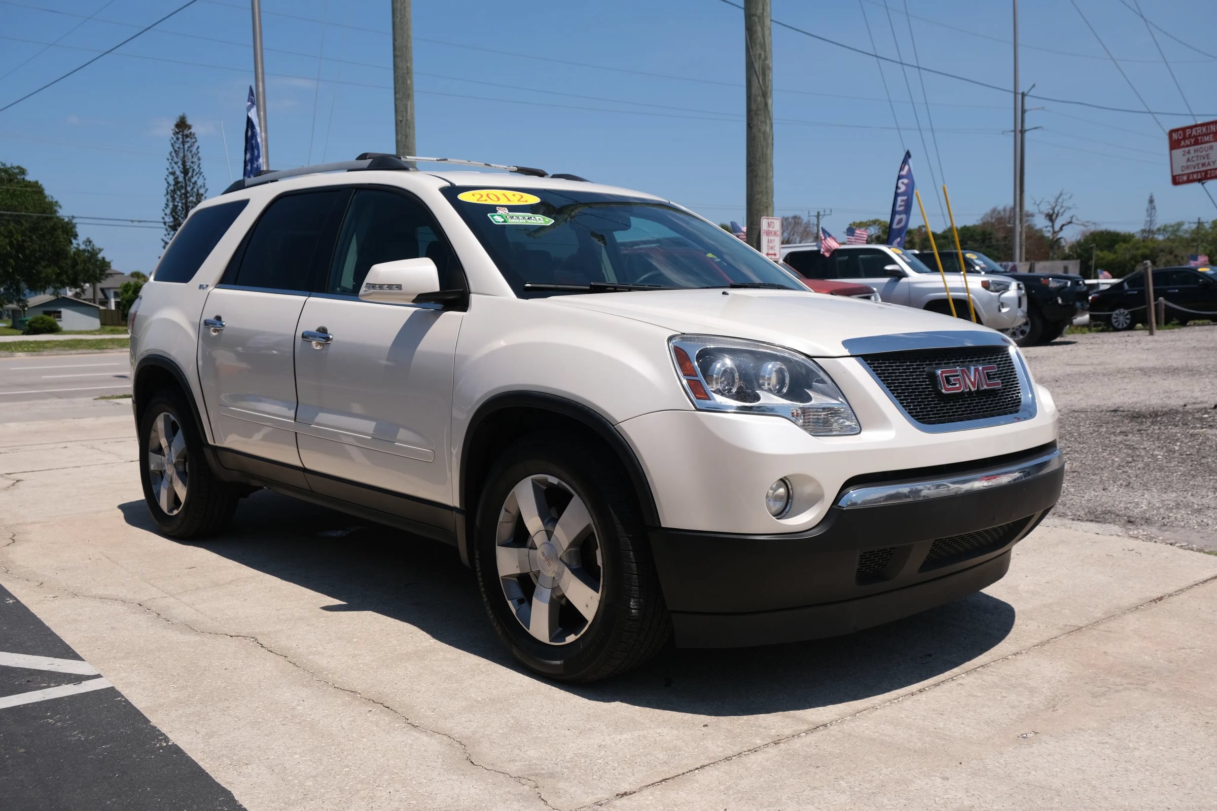 Used 2012 GMC Acadia SLT AWD/4WD image 3