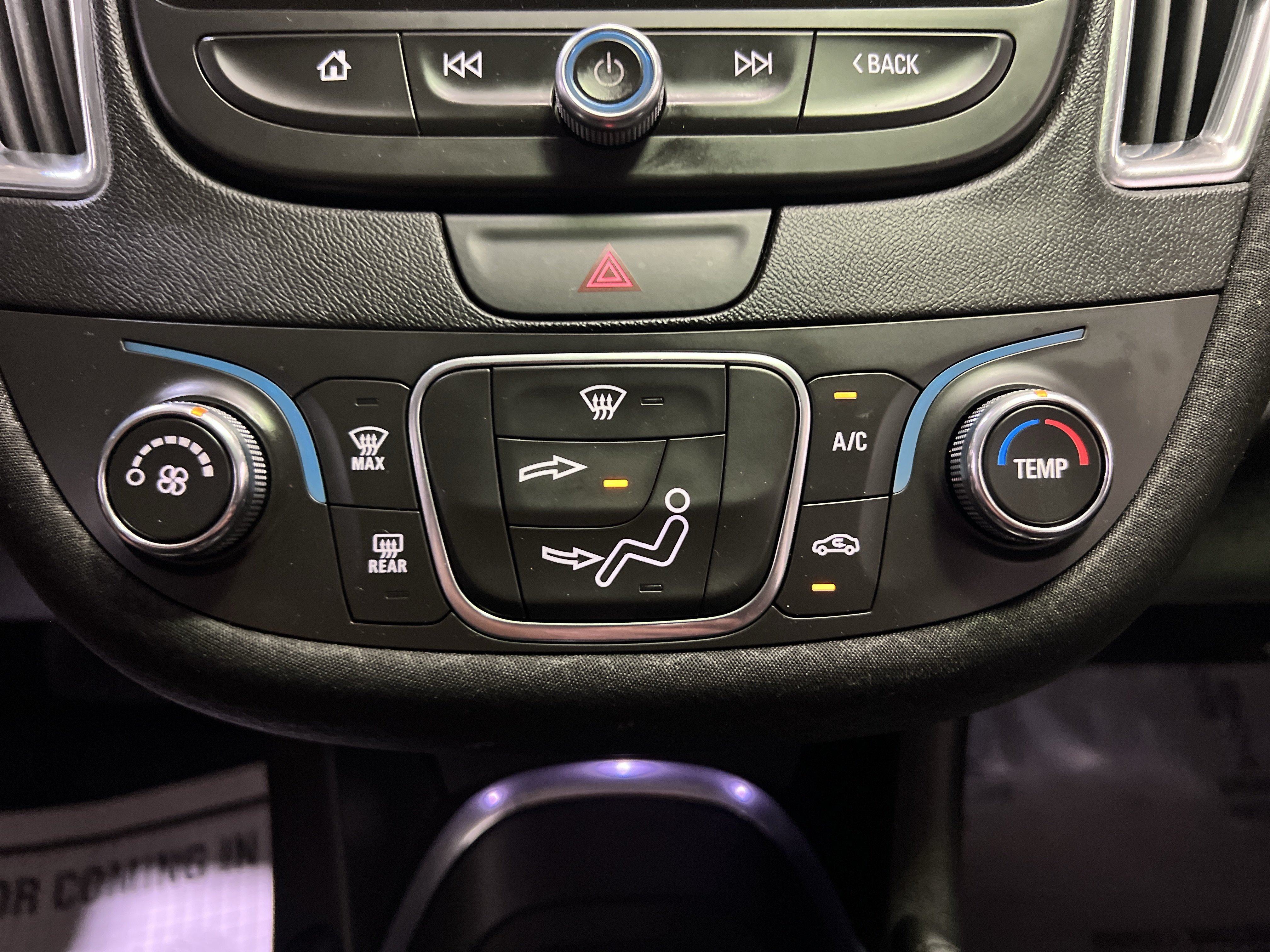 Certified 2018 Chevrolet Malibu LT FWD image 20