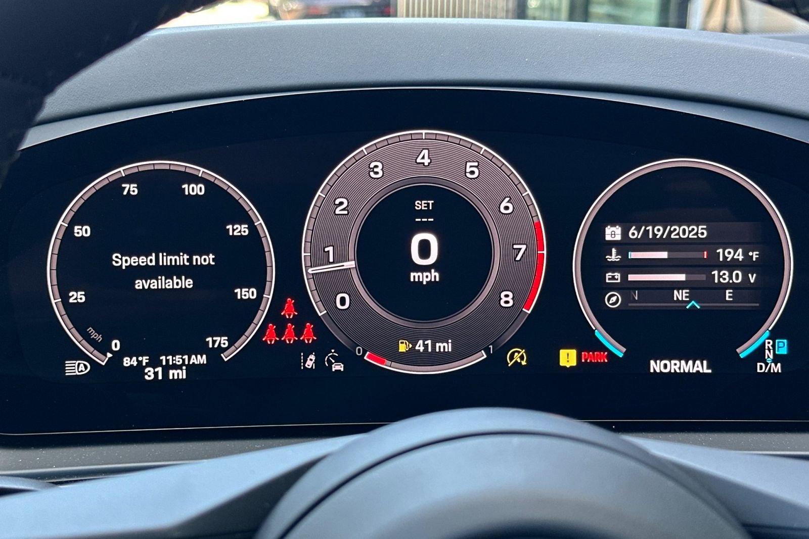 New 2025 Porsche Cayenne Coupe image 33