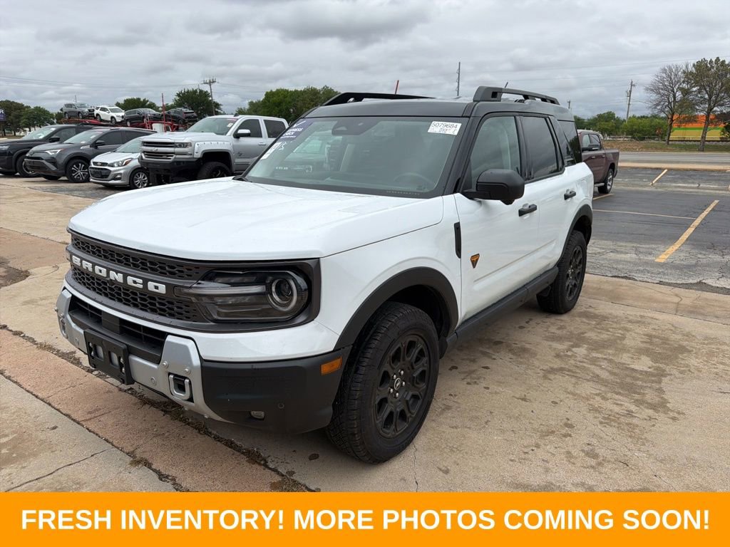 Used 2025 Ford Bronco Sport Badlands image 3