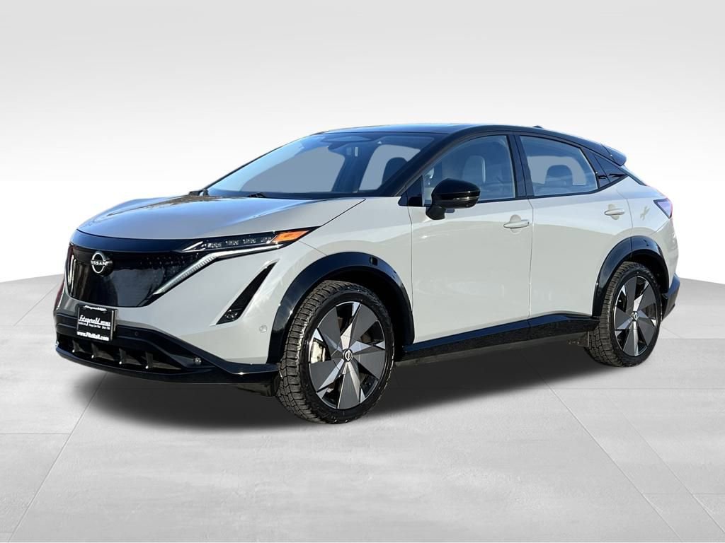 Used 2023 Nissan Ariya image 2