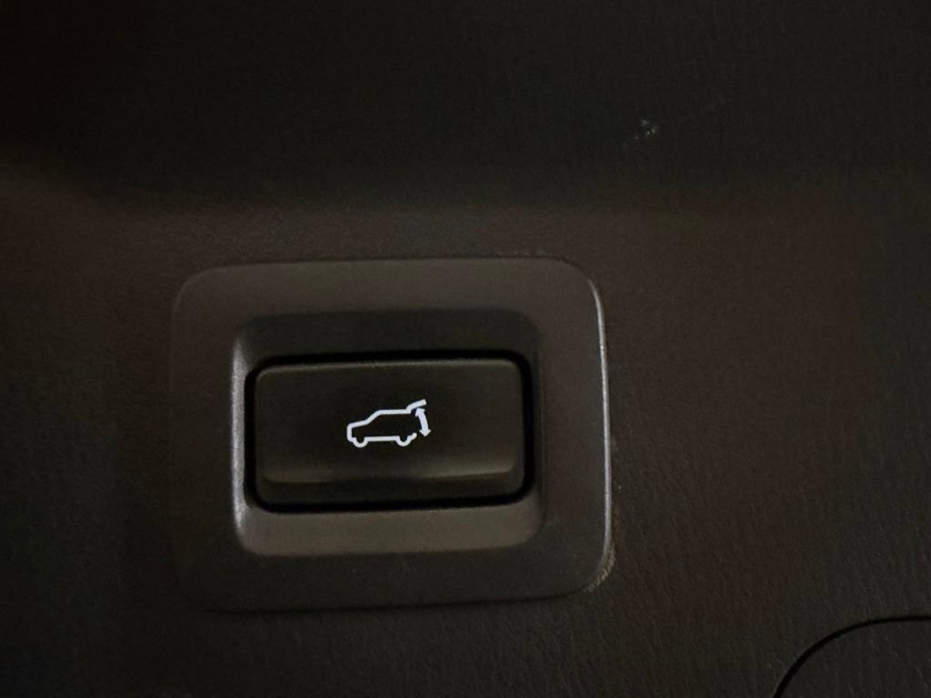 Used 2023 MAZDA CX-9 Touring AWD/4WD image 29