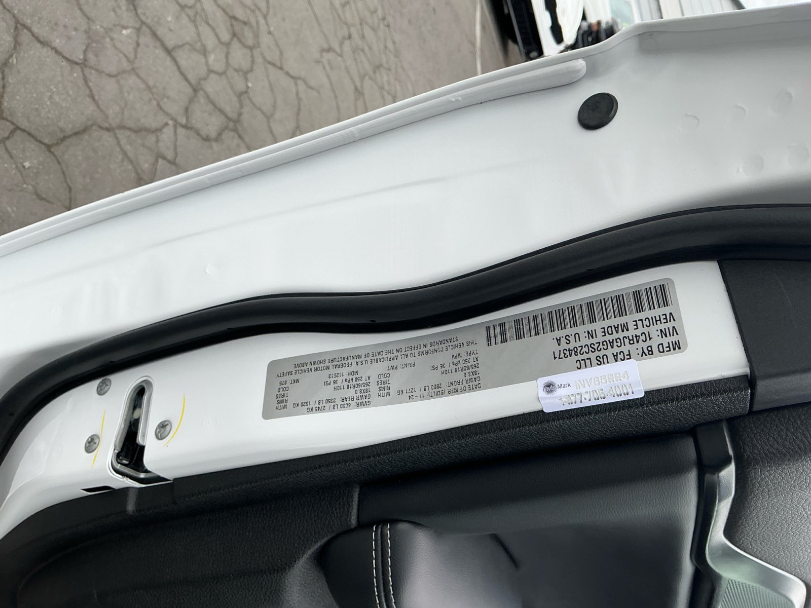 Used 2025 Jeep Grand Cherokee Altitude RWD image 27