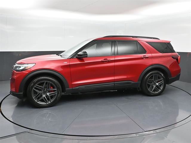 Used 2025 Ford Explorer ST-Line w/ Premium Package RWD image 31