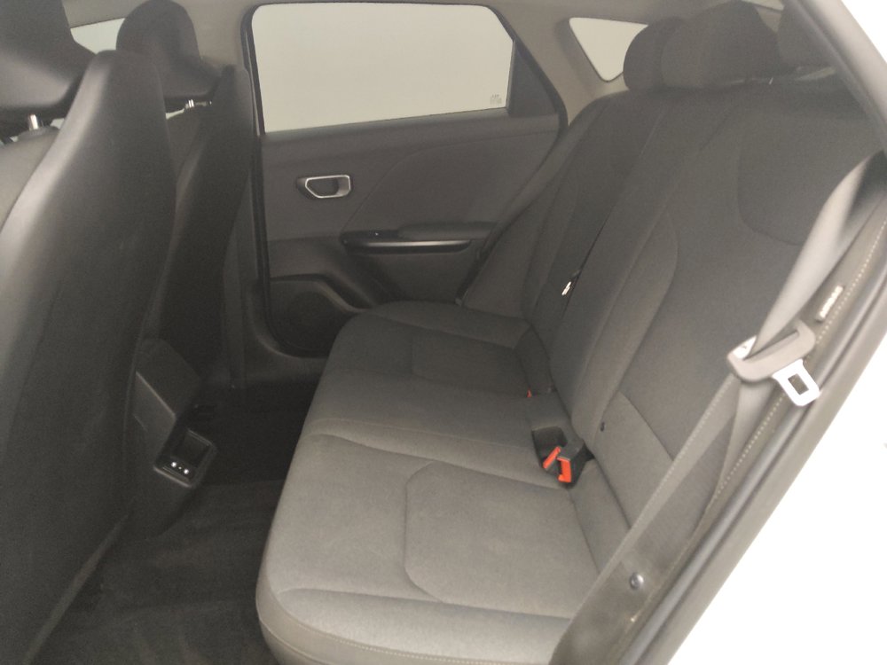 Used 2025 Kia K4 FWD image 18
