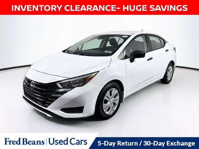Certified 2025 Nissan Versa S w/ Trunk Package FWD image 3