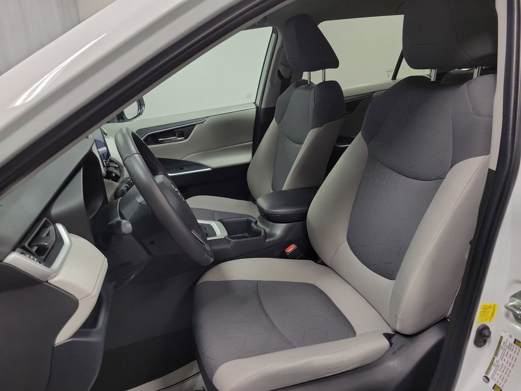 Used 2023 Toyota RAV4 XLE image 13