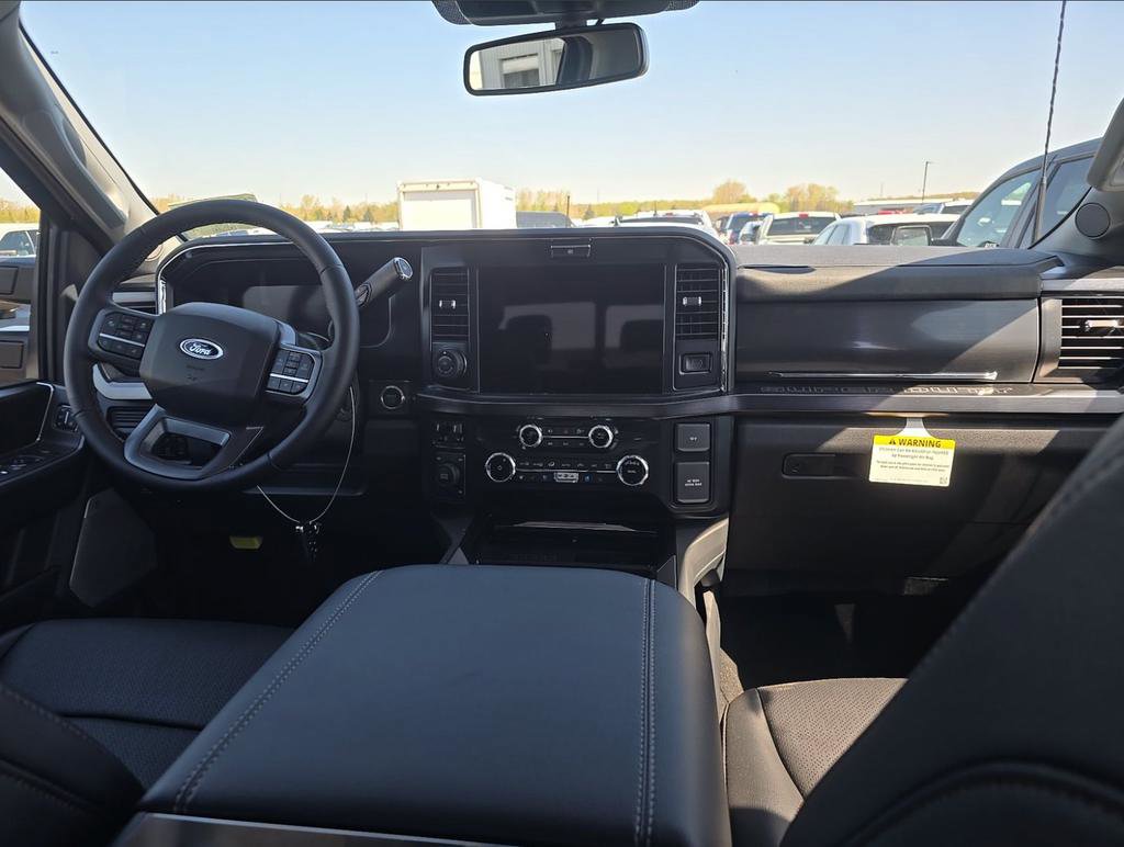 Used 2026 Ford F450 Lariat w/ Lariat Premium Package AWD/4WD image 3