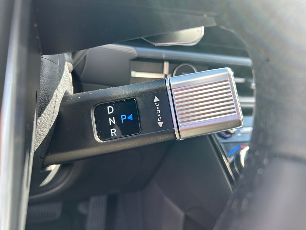 Used 2025 Hyundai Santa Fe XRT image 16