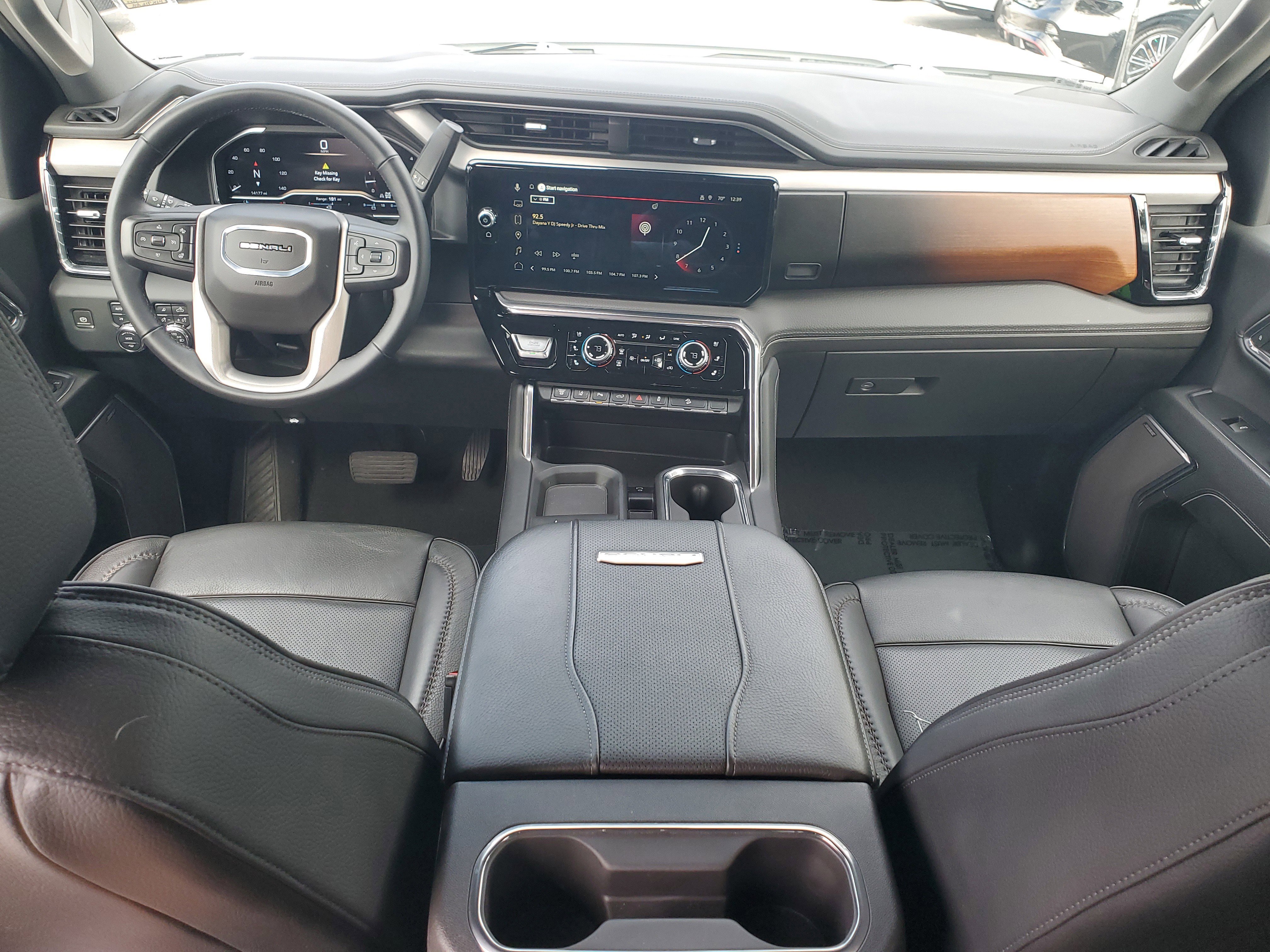 Used 2024 GMC Sierra 2500 Denali w/ Denali Reserve Package image 15