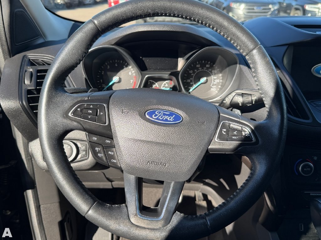 Used 2018 Ford Escape SE w/ SE Sport Appearance Package FWD image 8