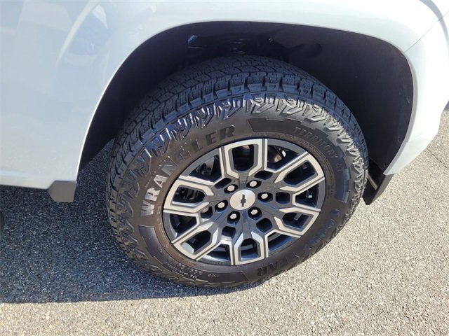 Used 2024 Chevrolet Colorado Z71 w/ Z71 Convenience Package 2 image 16