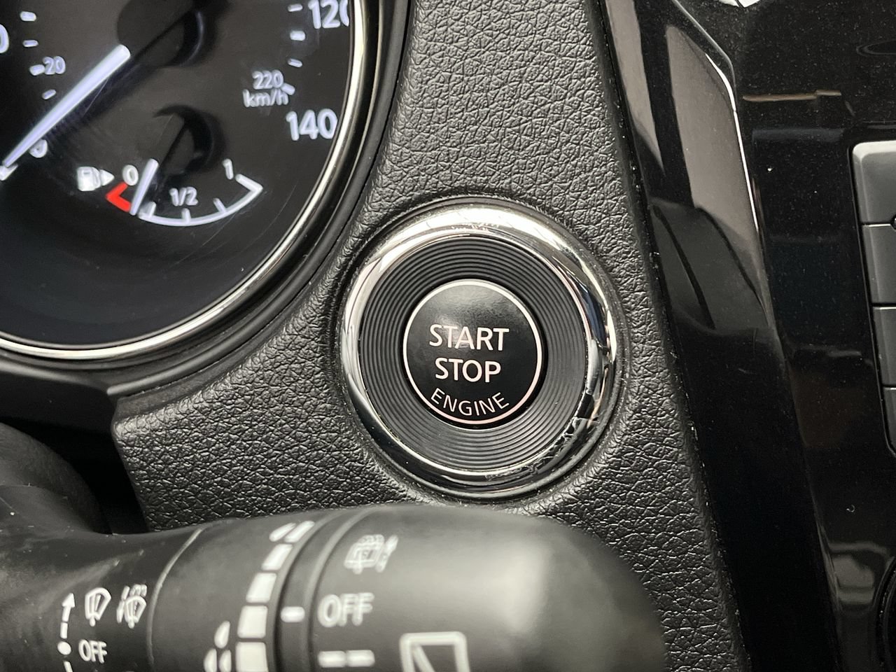 Used 2020 Nissan Rogue Sport SV w/ All-Weather Package AWD/4WD image 19